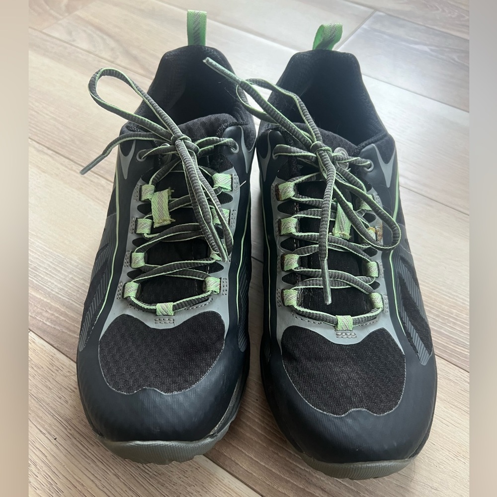 Merrell Black Paradise performance shoes in black & green. New condition 7.5
